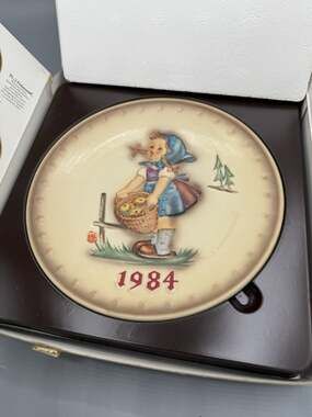 Goebel Hummel 1984 Annual Plate 14th Edition HUM 277 West Germany w/ Box